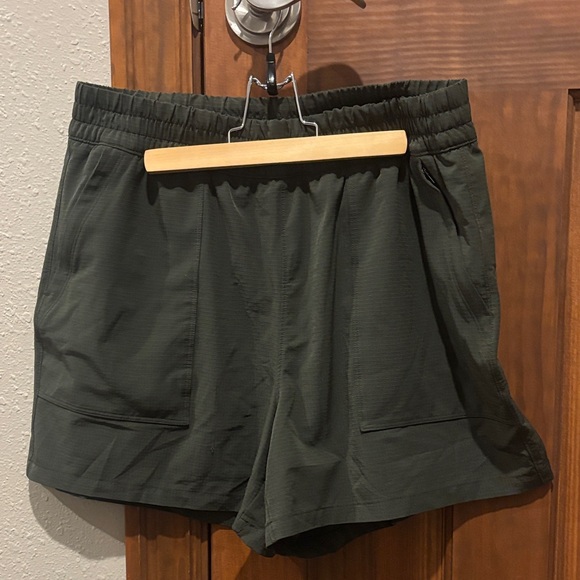 Athleta Pants - Athleta Dark Green Women's Athletic Shorts